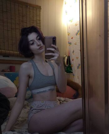 Full leaked Emmanooodle private onlyfans photo