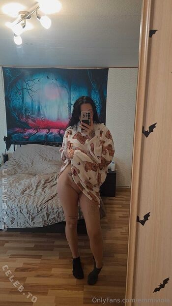 Full leaked Emmi viola private onlyfans photo