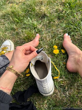 Full leaked Emmysfeetandsocks private onlyfans photo