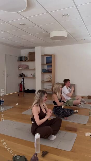 Full leaked Empresslaurasophie private onlyfans photo