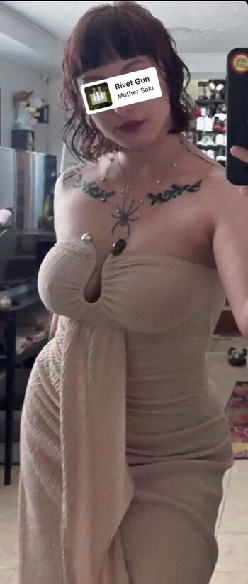 Full leaked Empyreee private onlyfans photo