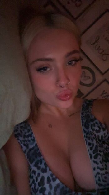 Full leaked Emsideyourmind private onlyfans photo