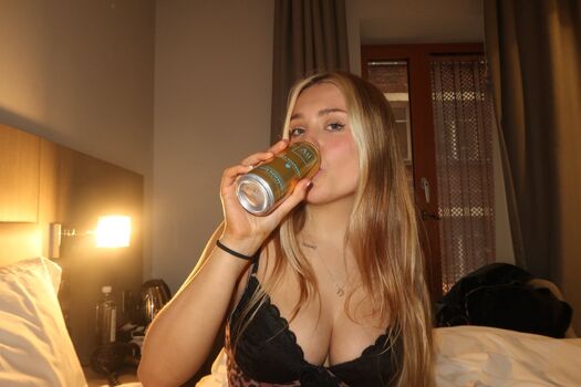 Full leaked Emsideyourmind private onlyfans photo