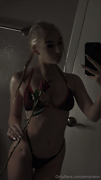 Full leaked Emsirenn private onlyfans photo