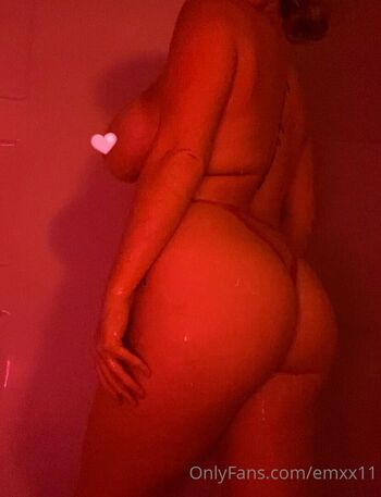 Full leaked Emxx private onlyfans photo