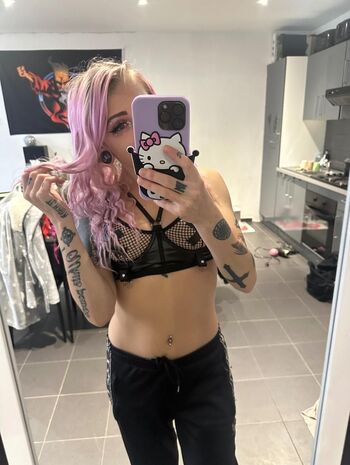 Full leaked Emytrashh private onlyfans photo