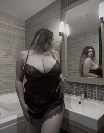Full leaked Enyaa of private onlyfans photo