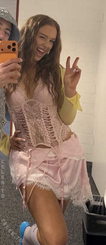 Full leaked Erda private onlyfans photo