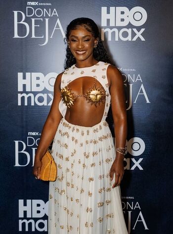 Full leaked Erika januza page private onlyfans photo