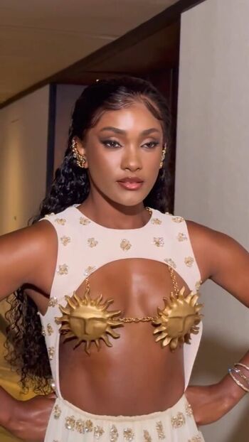 Full leaked Erika januza page private onlyfans photo