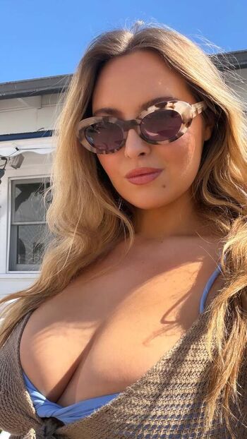 Full leaked Erinmhk page private onlyfans photo