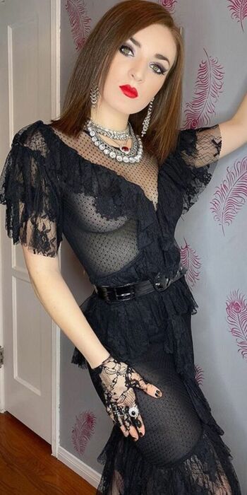 Full leaked Erinmicklow page private onlyfans photo