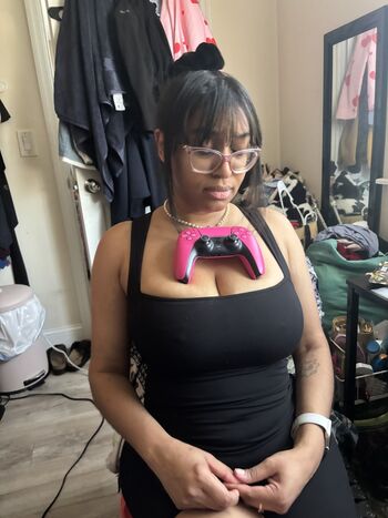 Full leaked Eromahou private onlyfans photo