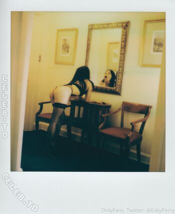 Full leaked Eskyperry page private onlyfans photo