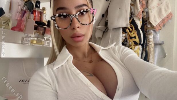 Full leaked Esleem private onlyfans photo