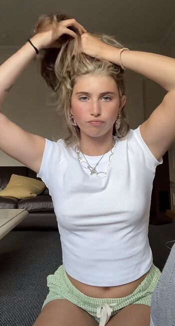 Full leaked Esme bullough private onlyfans photo