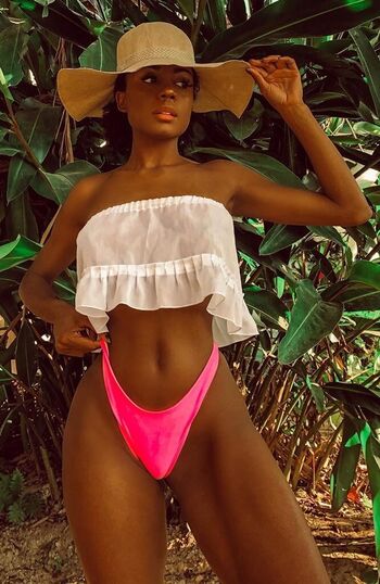 Full leaked Estefania logmar private onlyfans photo