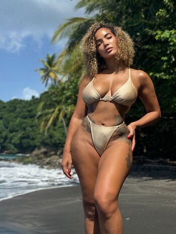 Full leaked Estelb private onlyfans photo