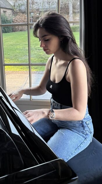 Full leaked Esther abrami private onlyfans photo