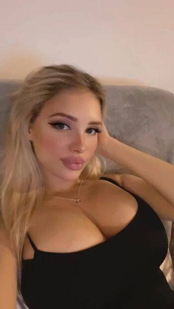 Full leaked Esvittie private onlyfans photo