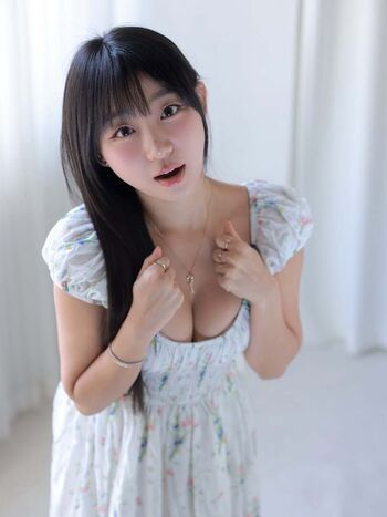 Full leaked Eunji pyoapple  page private onlyfans photo