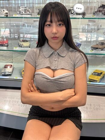 Full leaked Eunji pyoapple  page private onlyfans photo