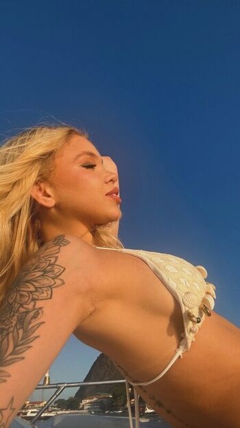Full leaked Eutreyce private onlyfans photo