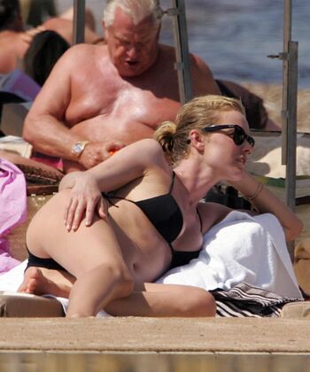 Full leaked Eva herzigova page private onlyfans photo