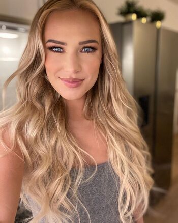 Full leaked Eva mikulski page private onlyfans photo