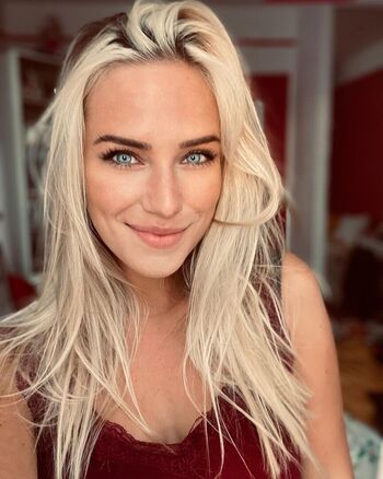 Full leaked Eva mikulski page private onlyfans photo