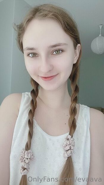 Full leaked Evaava private onlyfans photo