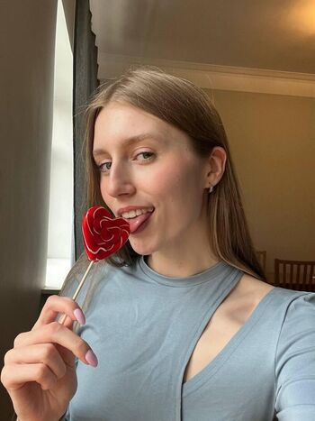 Full leaked Evamatthews private onlyfans photo