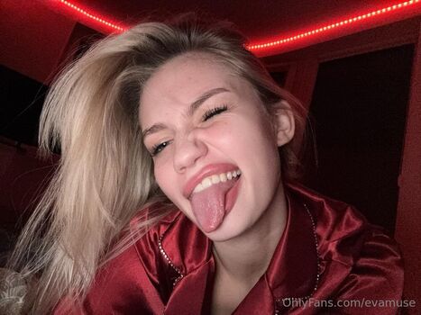Full leaked Evamuse private onlyfans photo