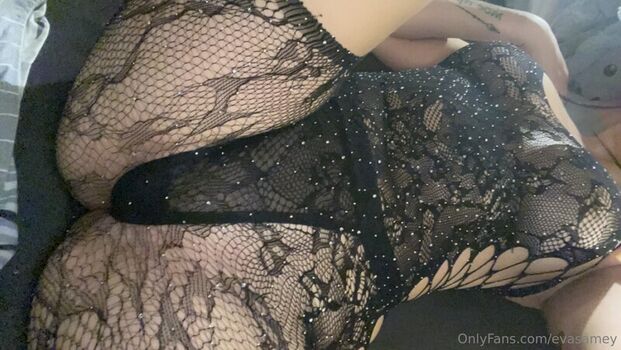 Full leaked Evasamey private onlyfans photo