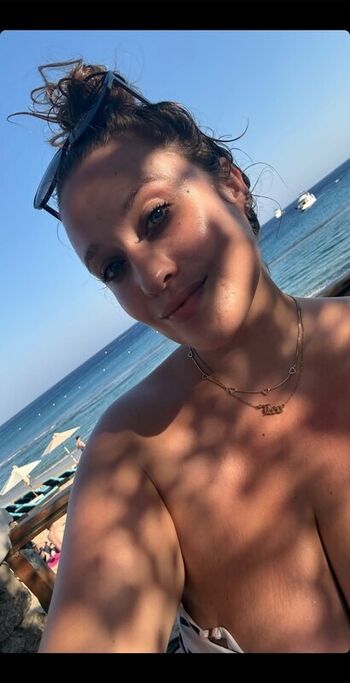 Full leaked Evasofiaa private onlyfans photo
