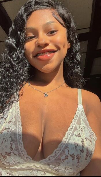 Full leaked Eve luxury private onlyfans photo