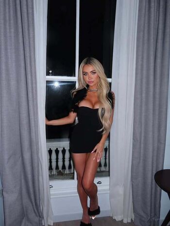 Full leaked Evef x private onlyfans photo