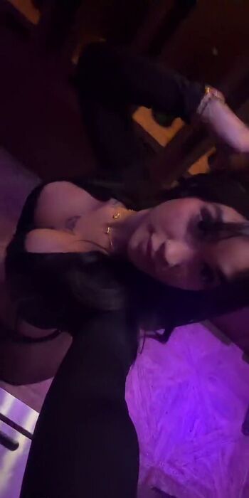 Full leaked Evegnzalezxo private onlyfans photo