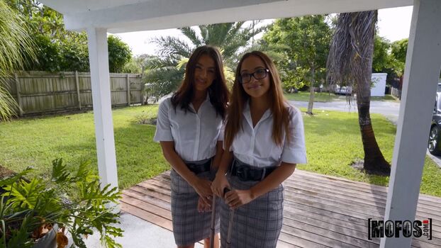 Full leaked Evelin stone private onlyfans photo