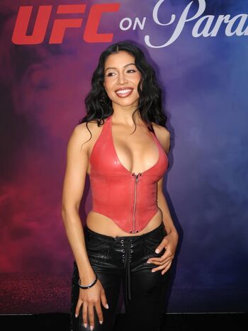 Full leaked Evelyn gonzalez private onlyfans photo