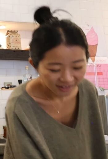 Evelyn Ha