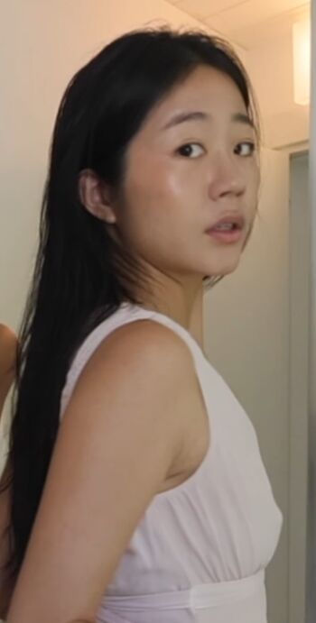Full leaked Evelyn ha page private onlyfans photo