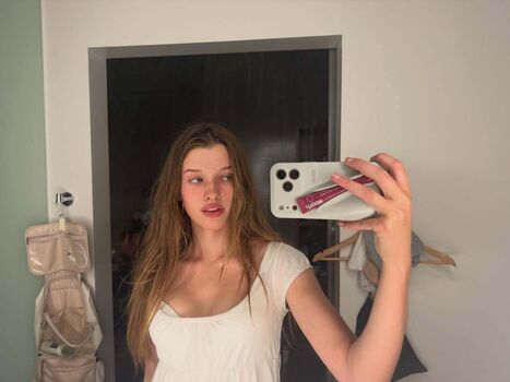 Full leaked Ever anderson private onlyfans photo