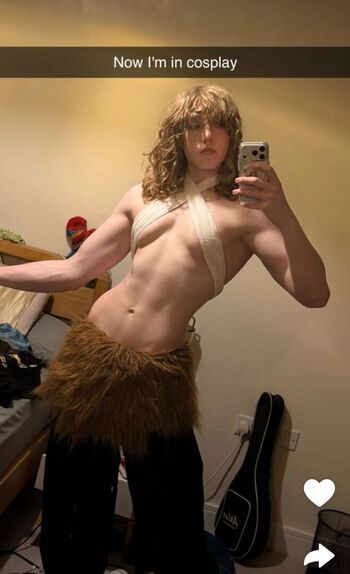 Full leaked Eviedotgym private onlyfans photo