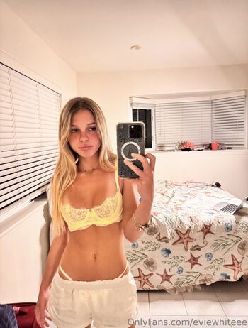 Full leaked Eviewhiteee private onlyfans photo