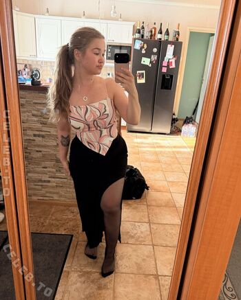 Full leaked Evviepp private onlyfans photo
