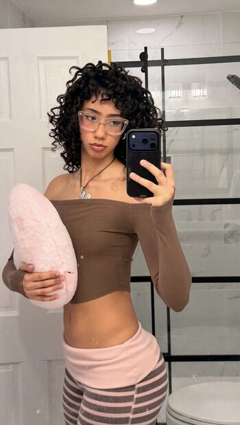 Full leaked Ewmxt page private onlyfans photo