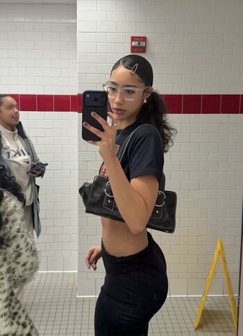 Full leaked Ewmxt private onlyfans photo