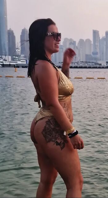 Full leaked Exhib couple private onlyfans photo