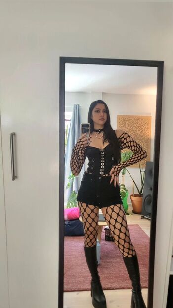 Full leaked Exoticwildflower private onlyfans photo